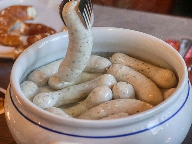 Jak wybrać białą kiełbasę na Wielkanoc?