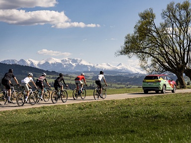 Maja Włoszczowska, Zdeněk Štybar i Marek Hamšík na starcie L’Étape Poland by Tour de France 2026 w Zakopanem